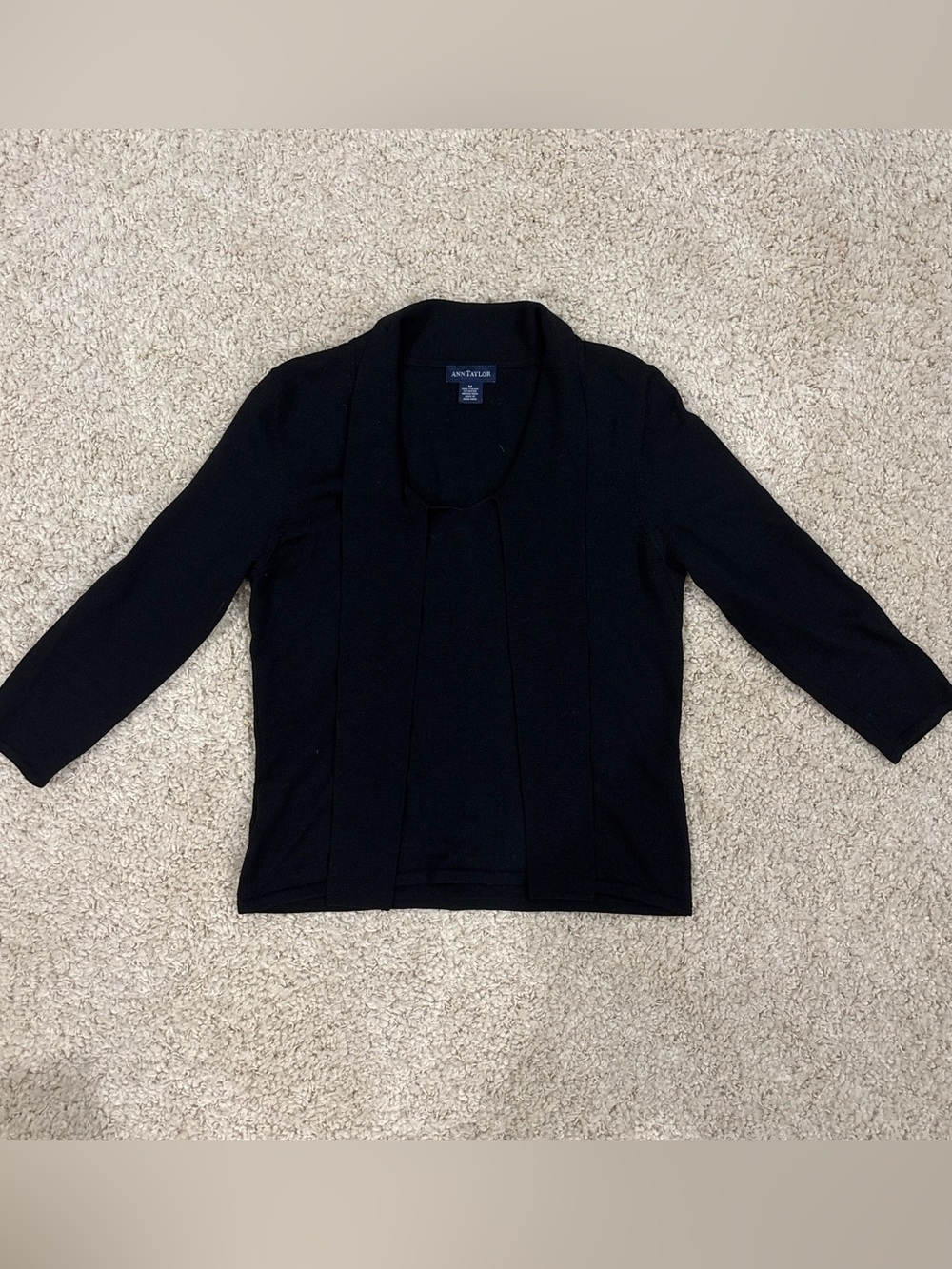 Ann Taylor Women's 100% Merino Wool Black Lightweight Scarf Sweater Size Medium